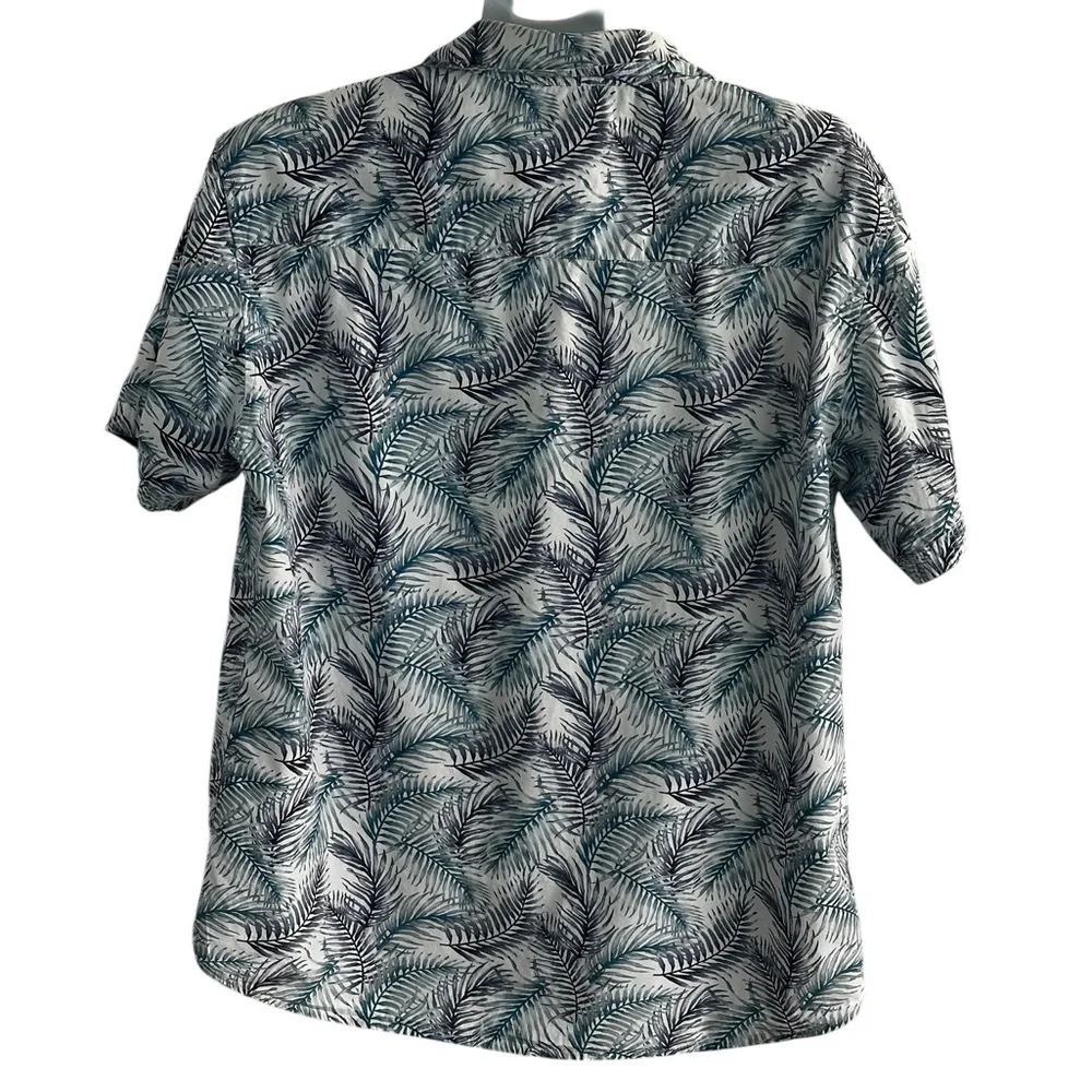 Costal Palm Leaf Print Button Up-Shirt 100% Cotton Men’s L Tropical Summer